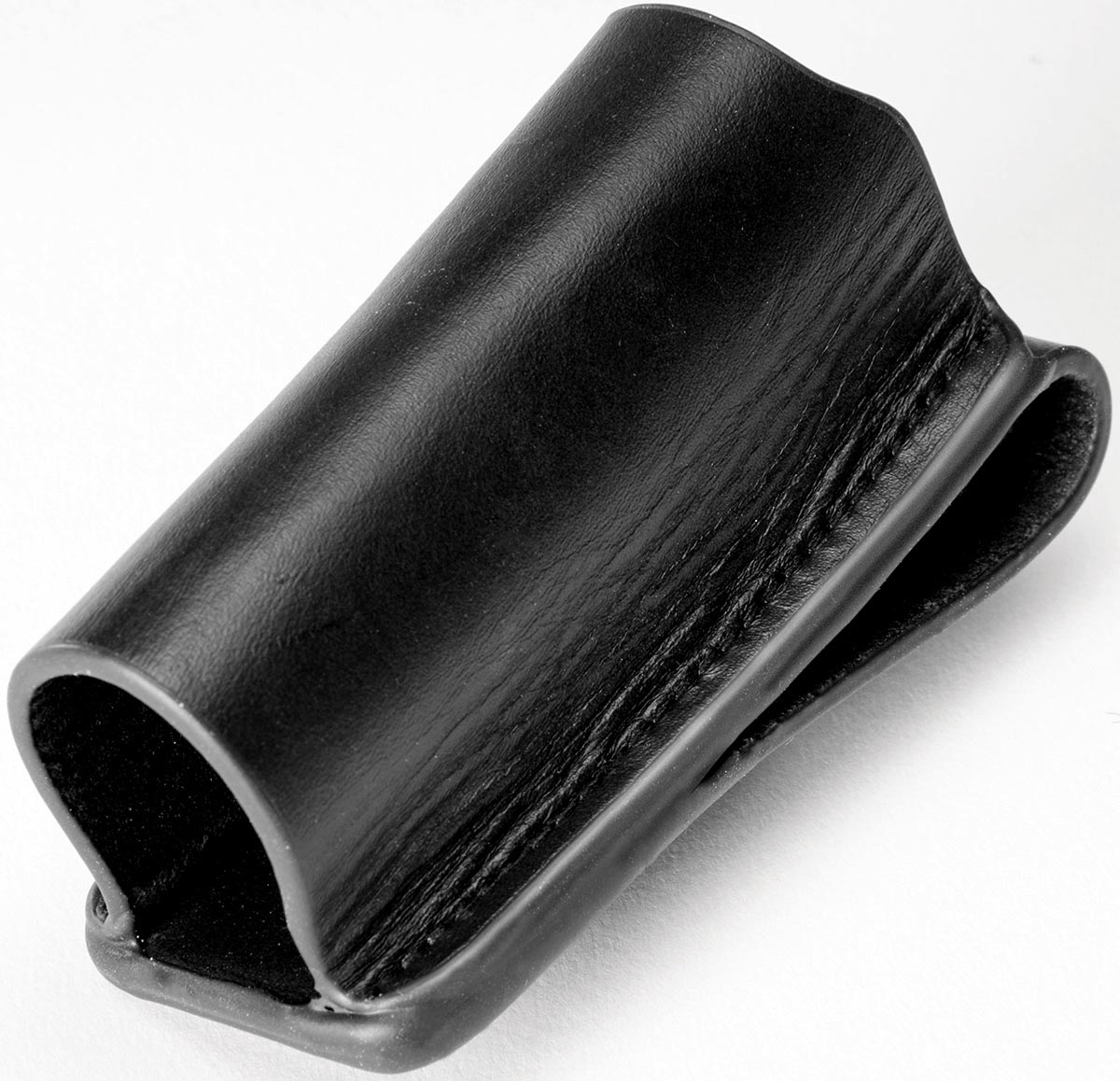 pelican-7060-flashlight-leather-holster